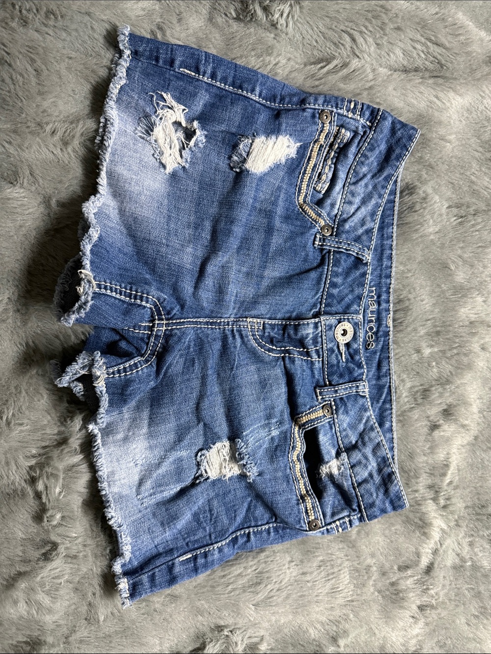Maurices Blue Distressed Denim Cutoff Shorts sz 3/4